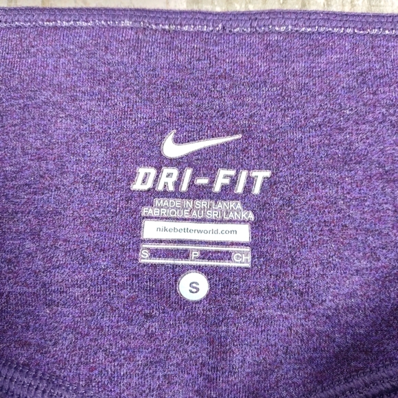 Nike Dri - Fit Women's Capri Leggings - Picture 2 of 9